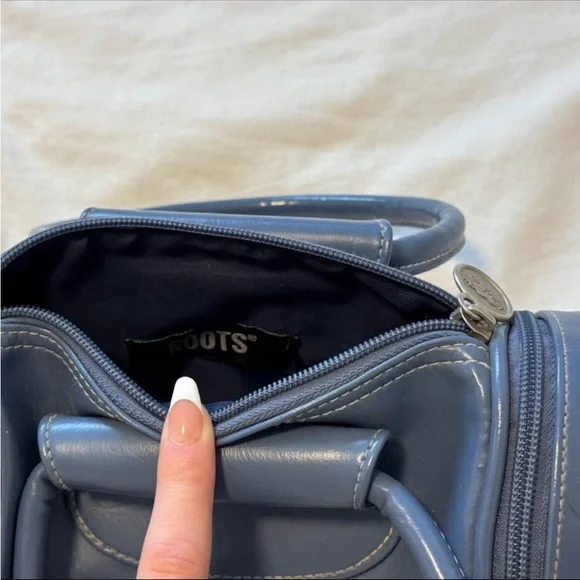 SOLD Roots Blue Bag - Picture 4 of 4